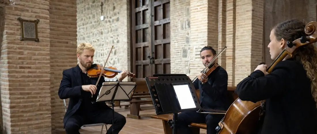 Trío de cuerda de SolFaMi con dos violines y violonchelo